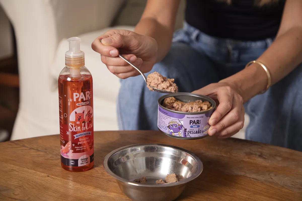Aceite Skin & Coat de trucha peruana y paté Par Pets para perros y gatos